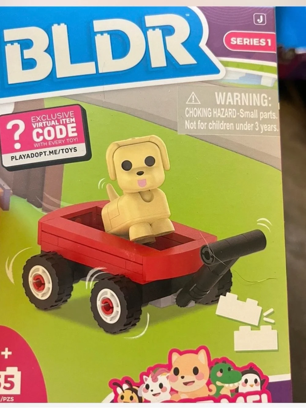 Adopt Me! Kids Building Set - Pink & Red Animal Boat